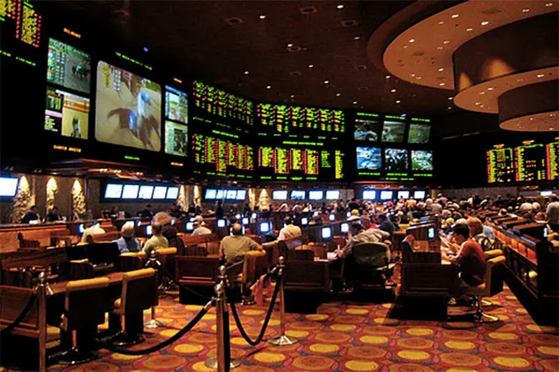 Nevada sportsbooks report record-high revenue for July