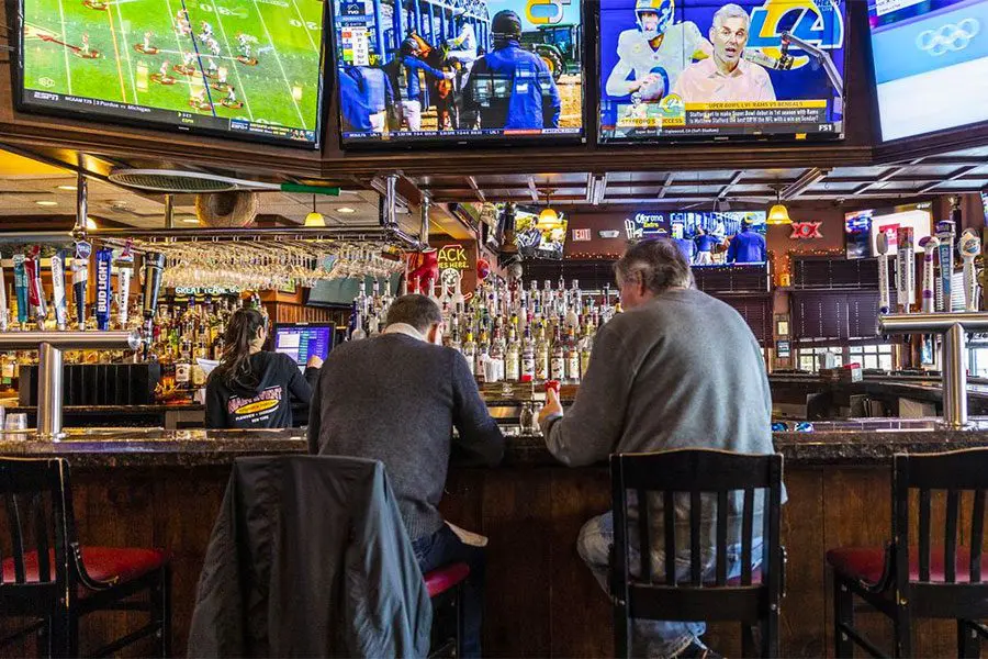 Ohio sports betting licenses now available to bars & restaurants