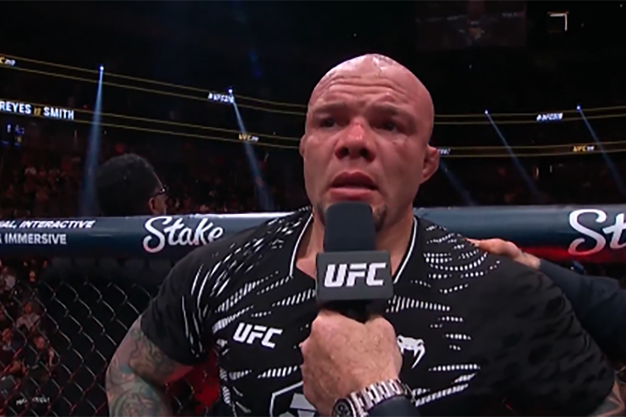 Anthony Smith honors late coach, hints at retirement post-UFC 310